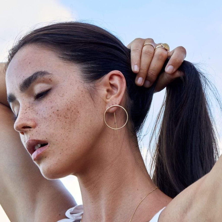 A Guide to Hoop Earrings and How to Wear Them