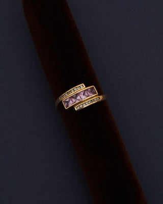 Yahoo! Lifestyle: Stunning vintage rings: Aussie jeweller wows with collection of one-off pieces