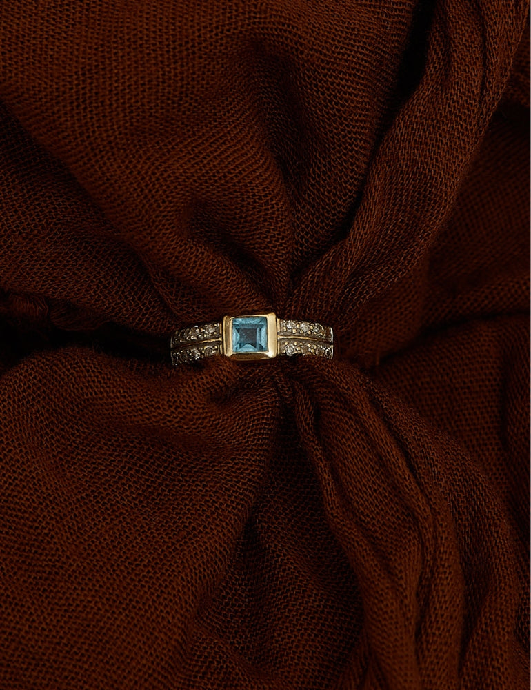 (Sold) VINTAGE - Solid 9ct Gold, Blue Topaz and Diamonds