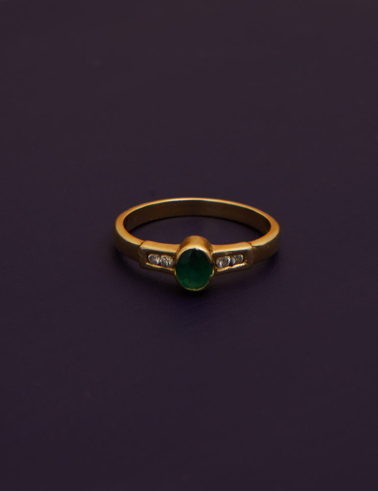 (SOLD) VINTAGE - Solid 18ct Gold, Emerald and Diamonds