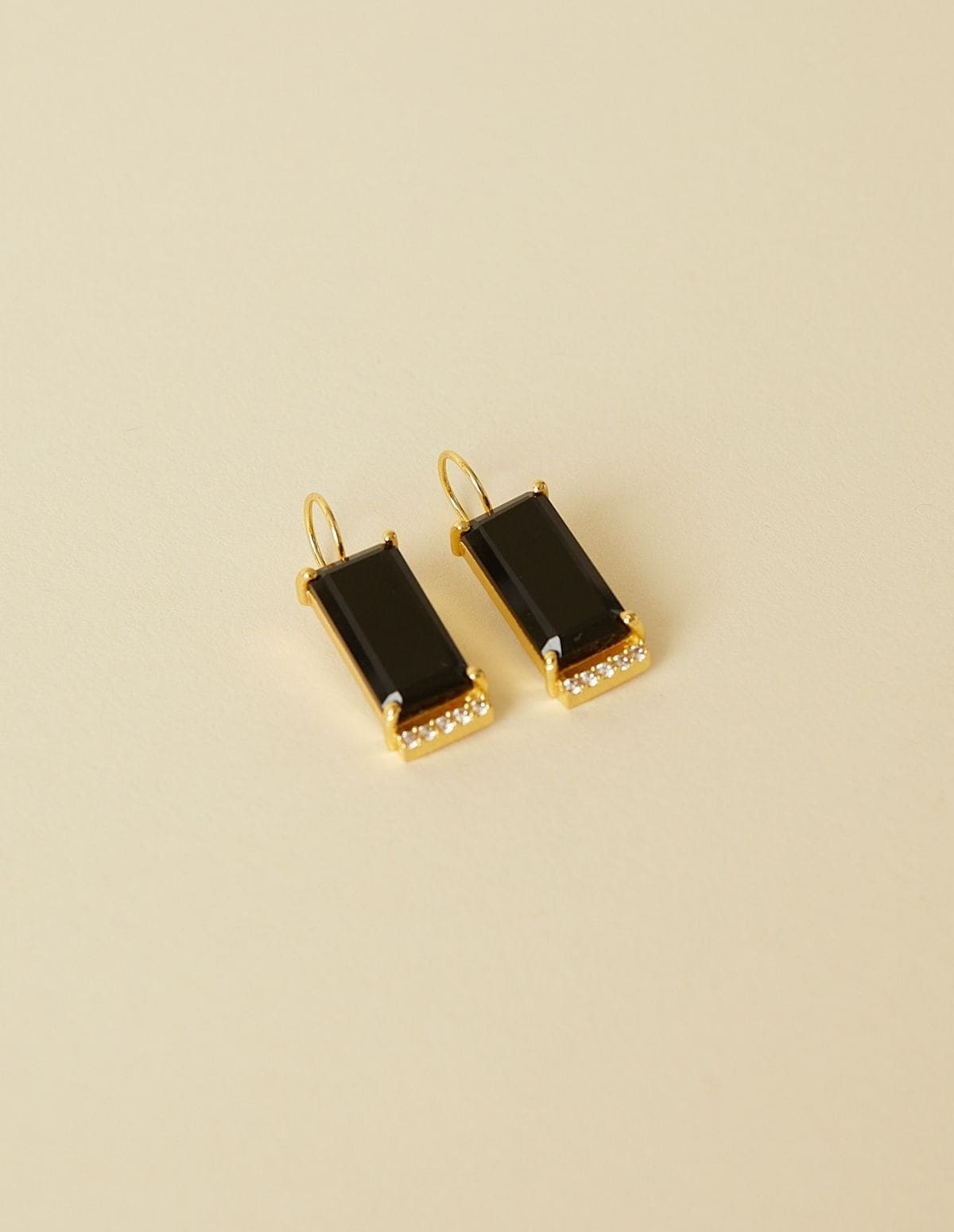 Poise Drop Earrings - Black Onyx